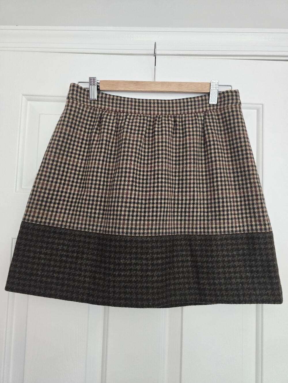 J. Crew Two-Tone Brown Houndstooth Mini Skirt Size 2 - Picture 2 of 4